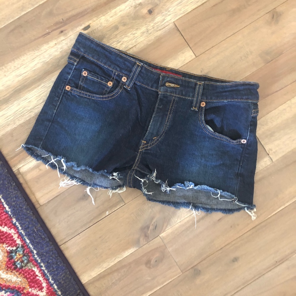 Levi’s Cut Off Shorts